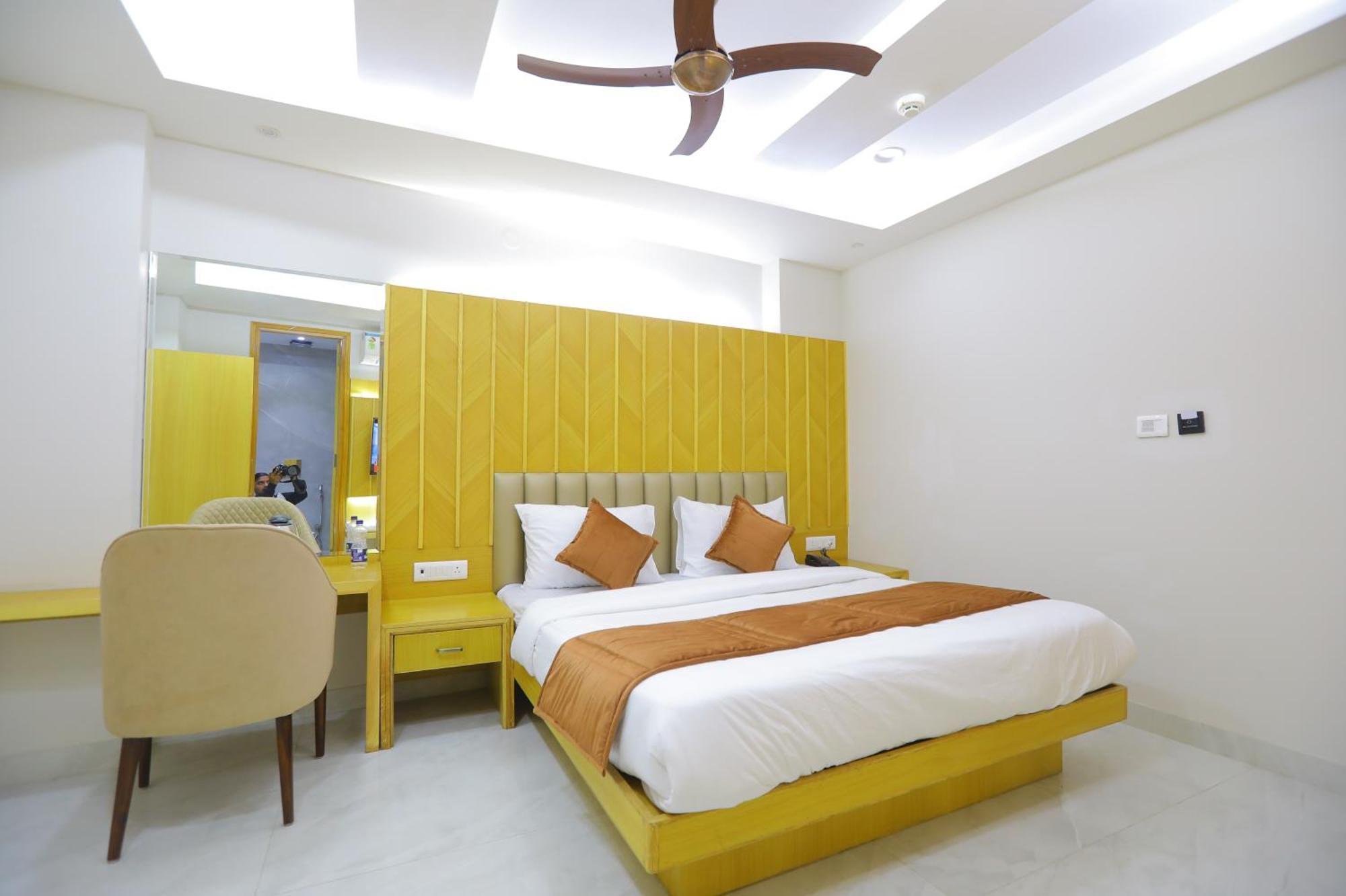 Hotel Glitz - Walk In From New Delhi Railway Station Exterior foto